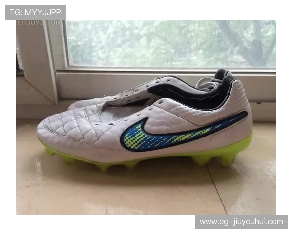 顶级足球鞋使用寿命有多长？专家告诉你如何延长其使用时间